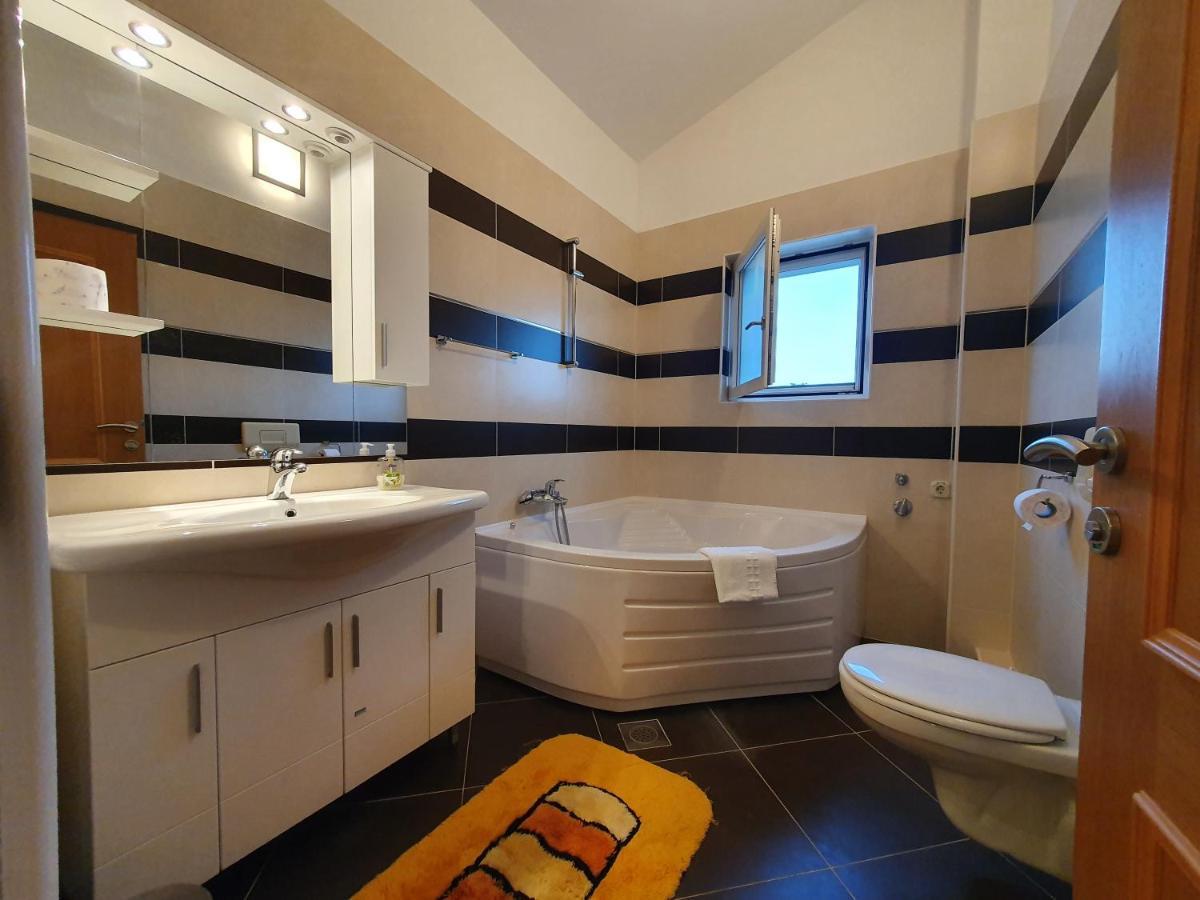 Apartment Renato *